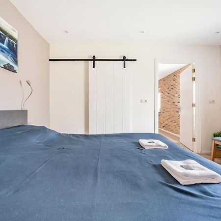 Gastsuite Foar Elkoar Hilaard. Bagian luar foto